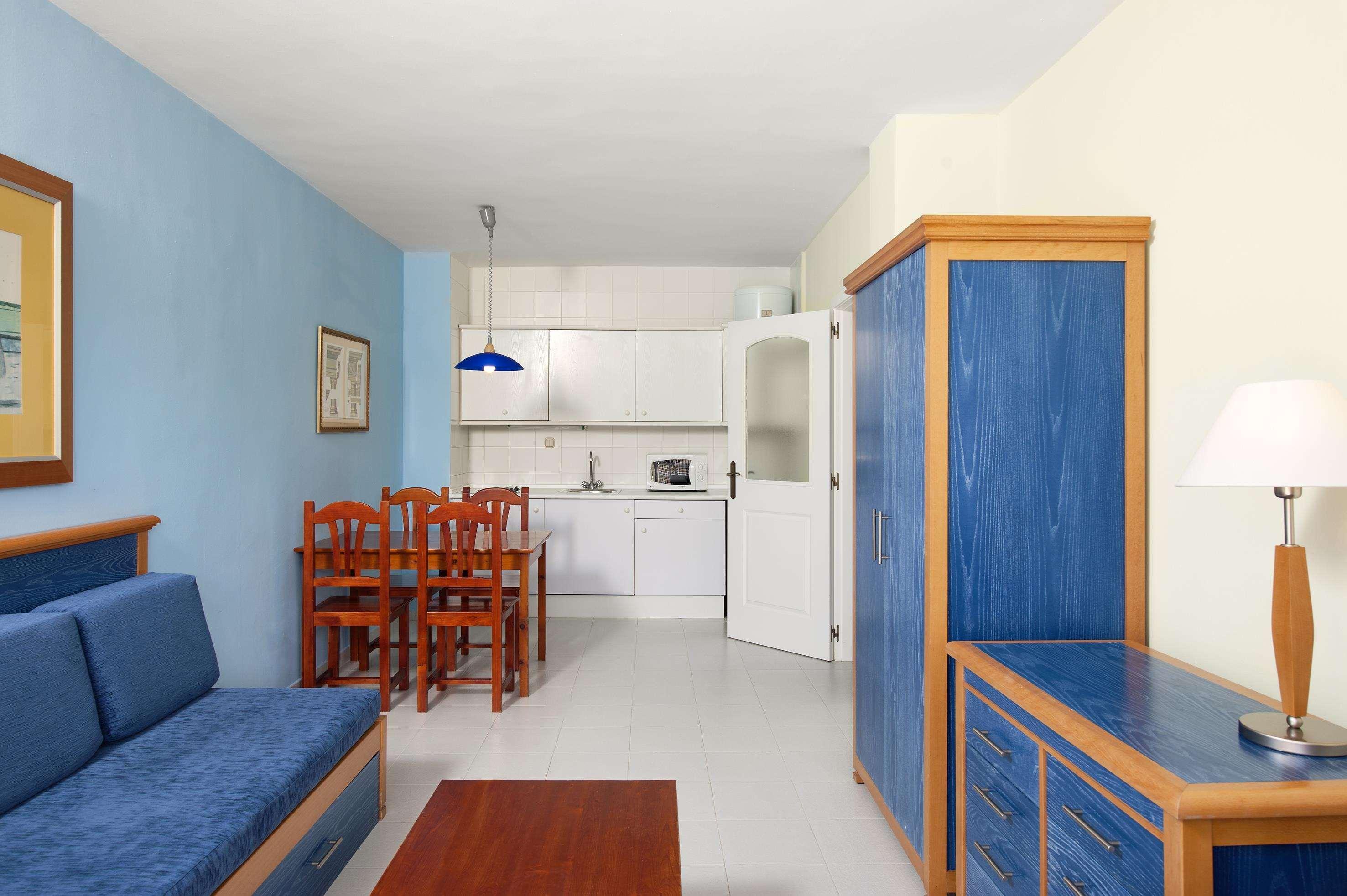 Aparthotel Sol Sancti Petri 3*