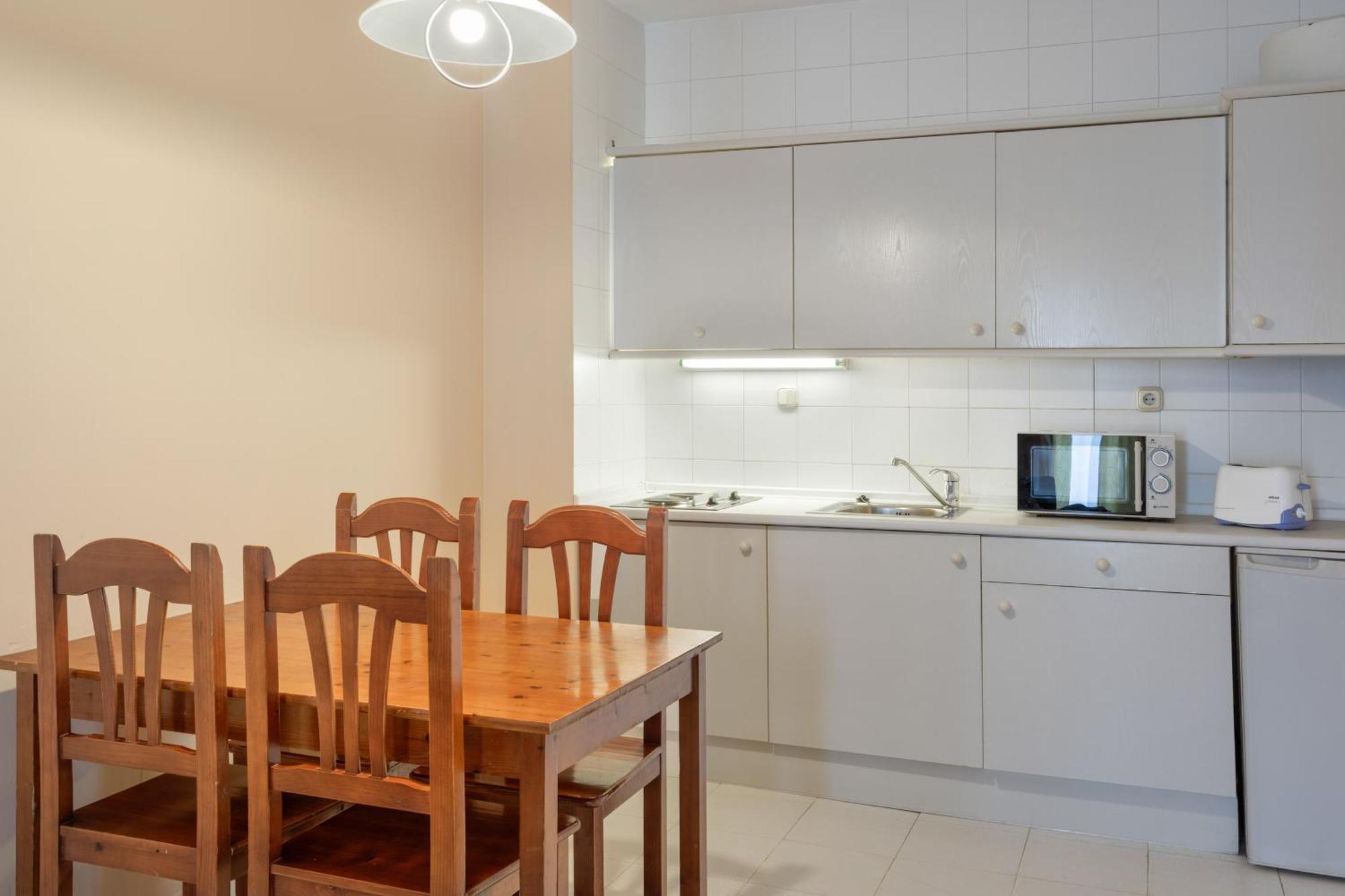 Sol Sancti Petri Aparthotel 3*